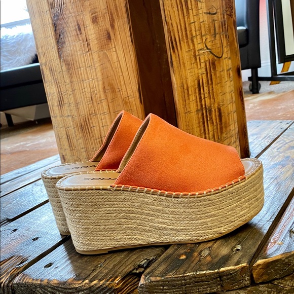 1 left * Coral Platform Espadrille Sandals - Picture 3 of 4